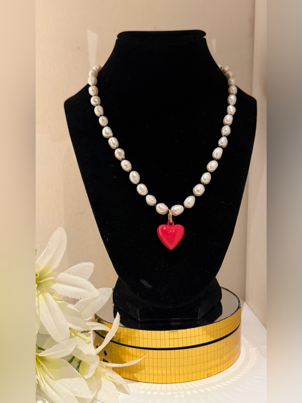 Roxanne Assoulin freshwater Pearl Necklace with Rose Heart Charm NEW